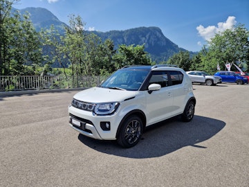 Vehicle image SUZUKI IGNIS 0 Vehicle image SUZUKI IGNIS 0