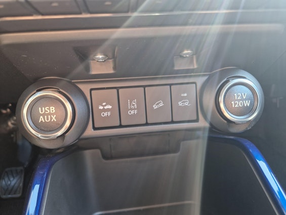 Vehicle image 14 Vehicle image 14