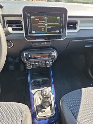Vehicle image 12