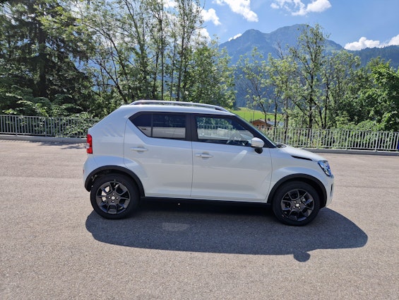 Vehicle image 3 Vehicle image 3