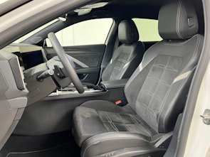 Vehicle image OPEL Astra 1.6 T PHEV 180 Swiss Plus