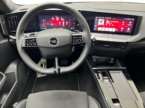 Vehicle image OPEL Astra 1.6 T PHEV 180 Swiss Plus