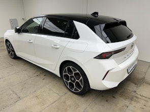 Vehicle image OPEL Astra 1.6 T PHEV 180 Swiss Plus