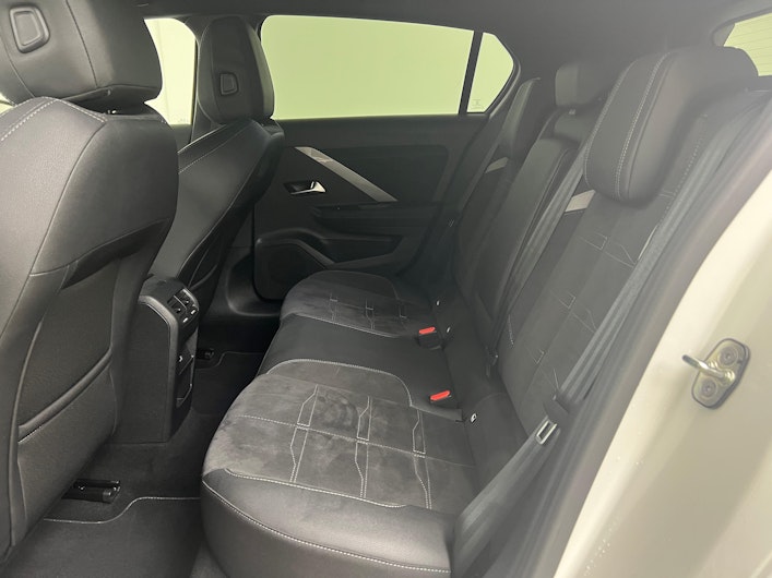 Vehicle image OPEL ASTRA