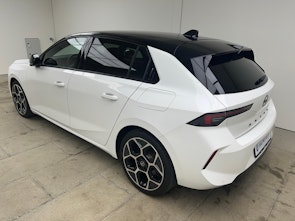 Vehicle image OPEL Astra 1.6 T PHEV 180 Swiss Plus