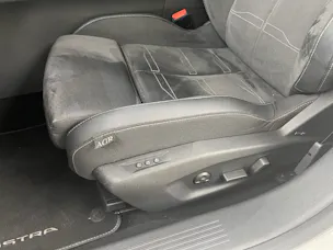 Opel Astra 1.6 T PHEV 180 Swiss Plus / ab 3,99% Leasing bei Abschluss einer Protect Autoversicherung