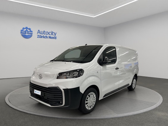 First vehicle image
