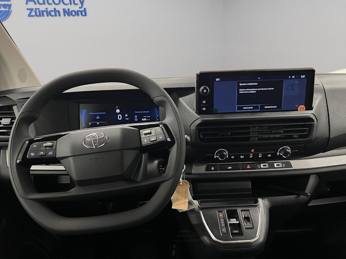 Vehicle image TOYOTA PROACE