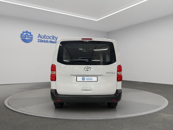 Vehicle image TOYOTA PROACE