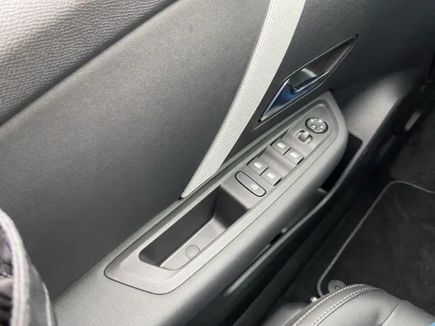 Citroën C4 1.2 Hybrid  Max