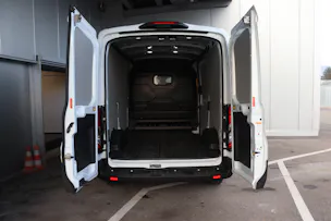 Ford E-Transit Van 350 L2H2 68kWh Trend