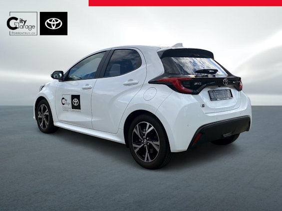 Vehicle image 7