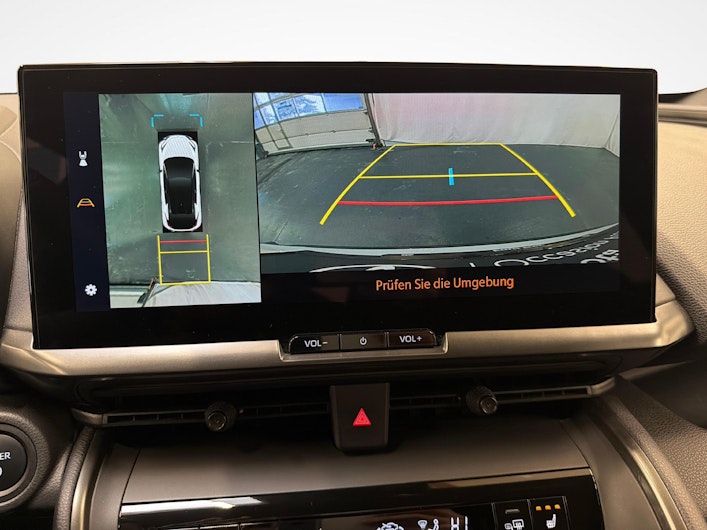 Vehicle image TOYOTA C-HR