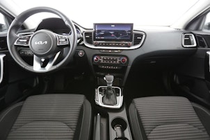 Vehicle image KIA Ceed 1.5 T-GDi MHEV Power