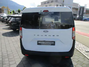 Ford Transit Tourneo Courier 1.0 EcoBoost Titanium