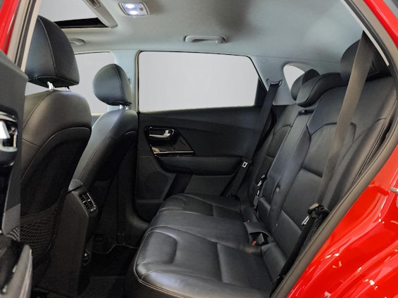 Vehicle image 8 Vehicle image 8