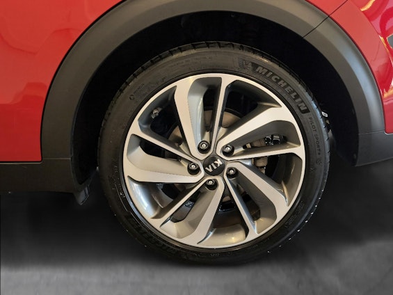 Vehicle image 14 Vehicle image 14