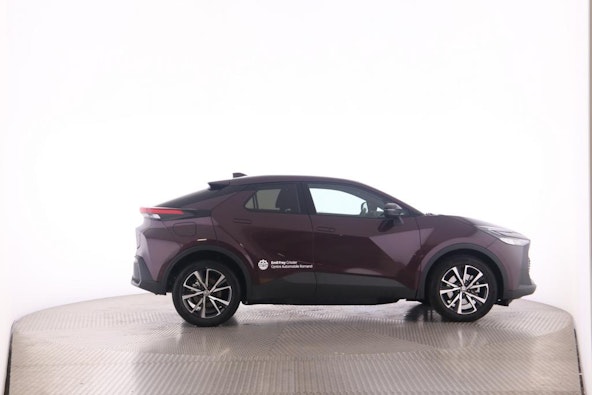Vehicle image 19