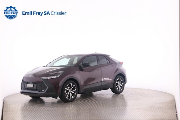 First vehicle image