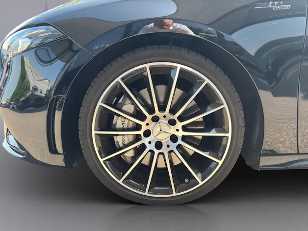 Mercedes-Benz A 35 AMG 4matic