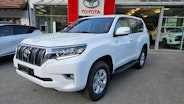 First vehicle image