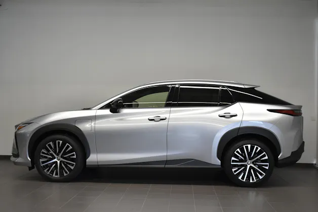 Lexus RZ 450e Comfort - Ruote invernali incluse - Leasing 0.99%