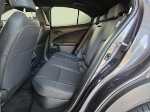 Fahrzeugbild LEXUS UX 250h F-Line - Ruote invernali incluse nel prezzo