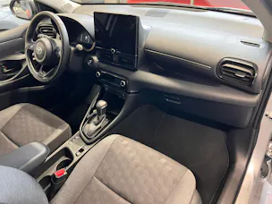 Toyota Yaris 1.5 VVT-i HSD Trend
