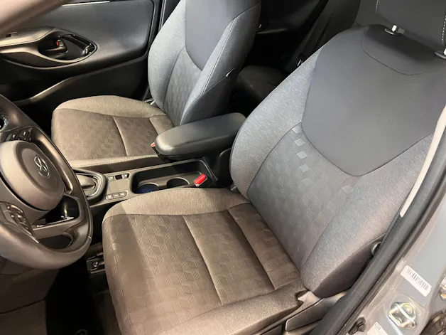 Toyota Yaris 1.5 VVT-i HSD Trend