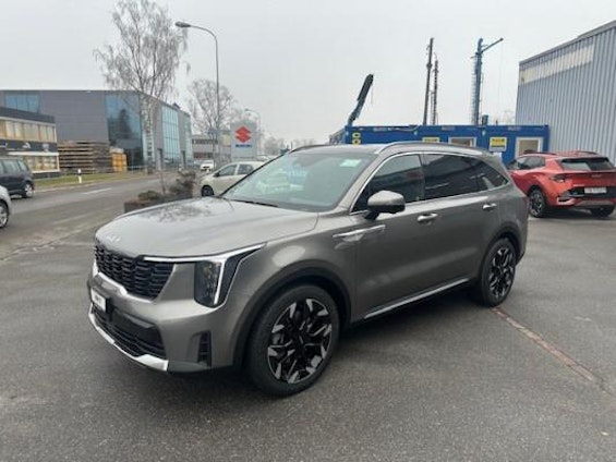 First vehicle image First vehicle image