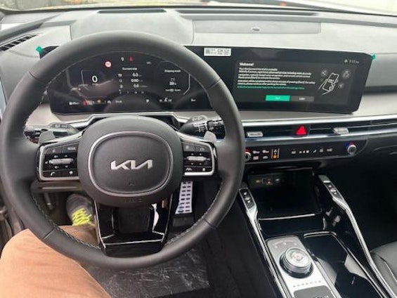 Vehicle image 5 Vehicle image 5