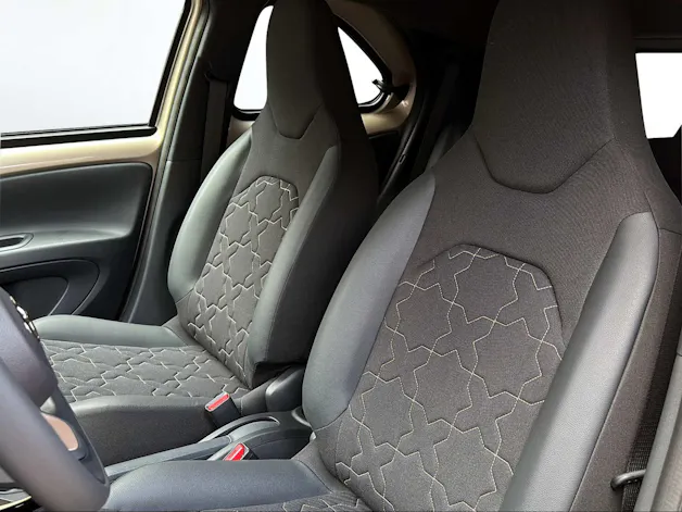 Toyota Aygo X 1.0 VVT-i Style