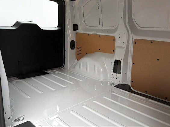 Vehicle image 16 Vehicle image 16