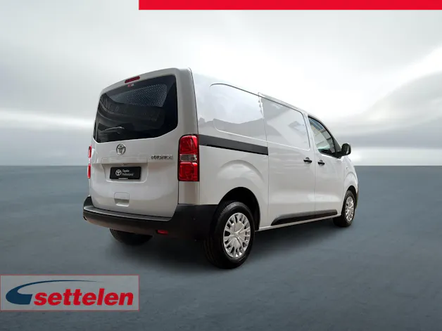 Toyota PROACE Van L1 2.0 D Advanced