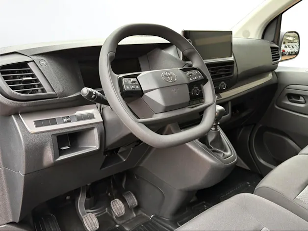 Toyota PROACE Van L1 2.0 D Advanced