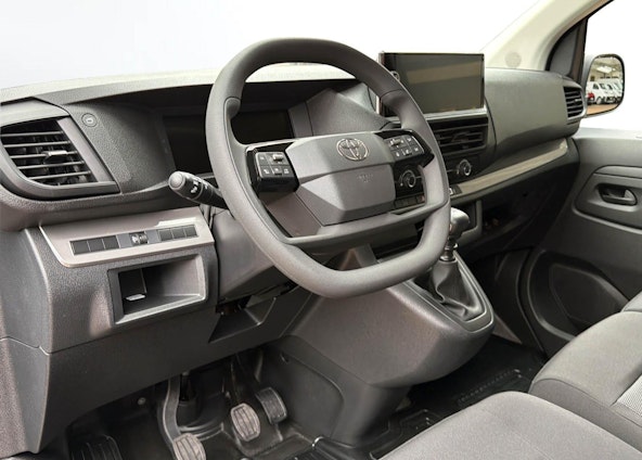 Vehicle image 10 Vehicle image 10