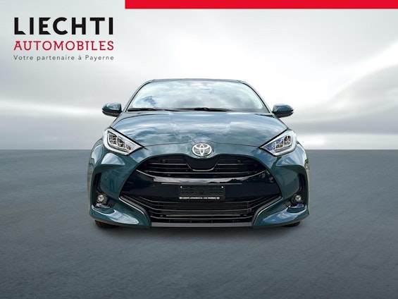 Vehicle image 10