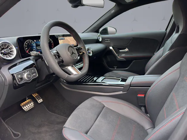 Mercedes-Benz A 180 AMG Line