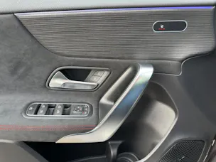 Mercedes-Benz A 180 AMG Line