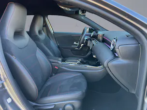MERCEDES-BENZ A 180 AMG Line