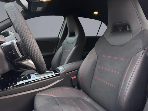 Mercedes-Benz A 180 AMG Line