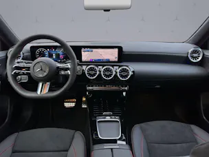 Mercedes-Benz A 180 AMG Line