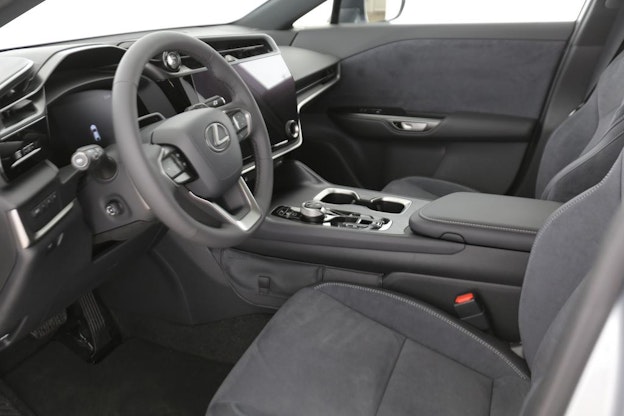 Vehicle image 3 Vehicle image 3