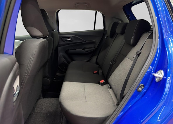 Vehicle image 6 Vehicle image 6