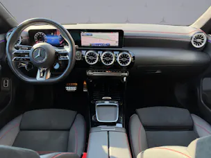 MERCEDES-BENZ CLA 35 AMG 4matic Shooting Brake