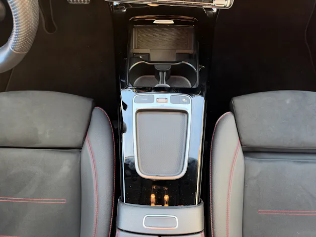 MERCEDES-BENZ CLA 35 AMG 4matic Shooting Brake