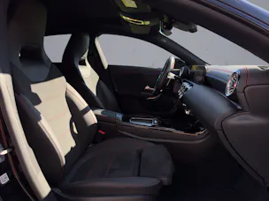 MERCEDES-BENZ CLA 35 AMG 4matic Shooting Brake