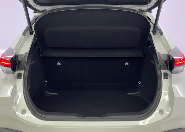 Vehicle image 10 Vehicle image 10