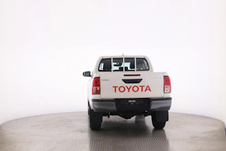 https://vehicle.imgix.net/3787609/58968970-bcbf-42ea-aa2a-9b0191009e44.jpg