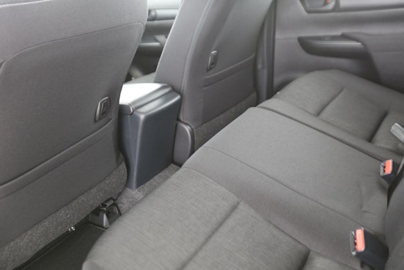 TOYOTA Hilux Double Cab.-Pick-up 2.8 D-4D 204 Comfort 3